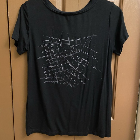 American Eagle Brooklyn Tee - Picture 2 of 2